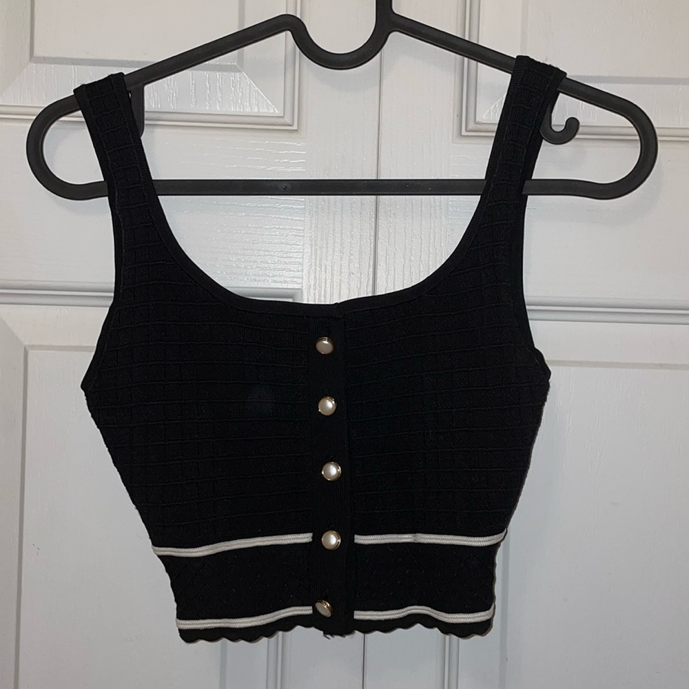 ARITZIA BLACK PEARL BUTTON TANK TOP